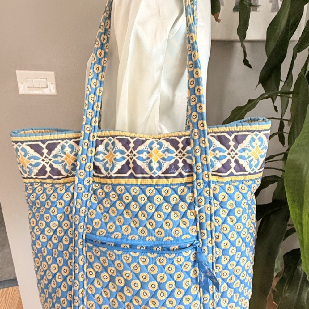 Vera Bradley RIVIERA BLUE Large Vera Tote Bag Carry-on